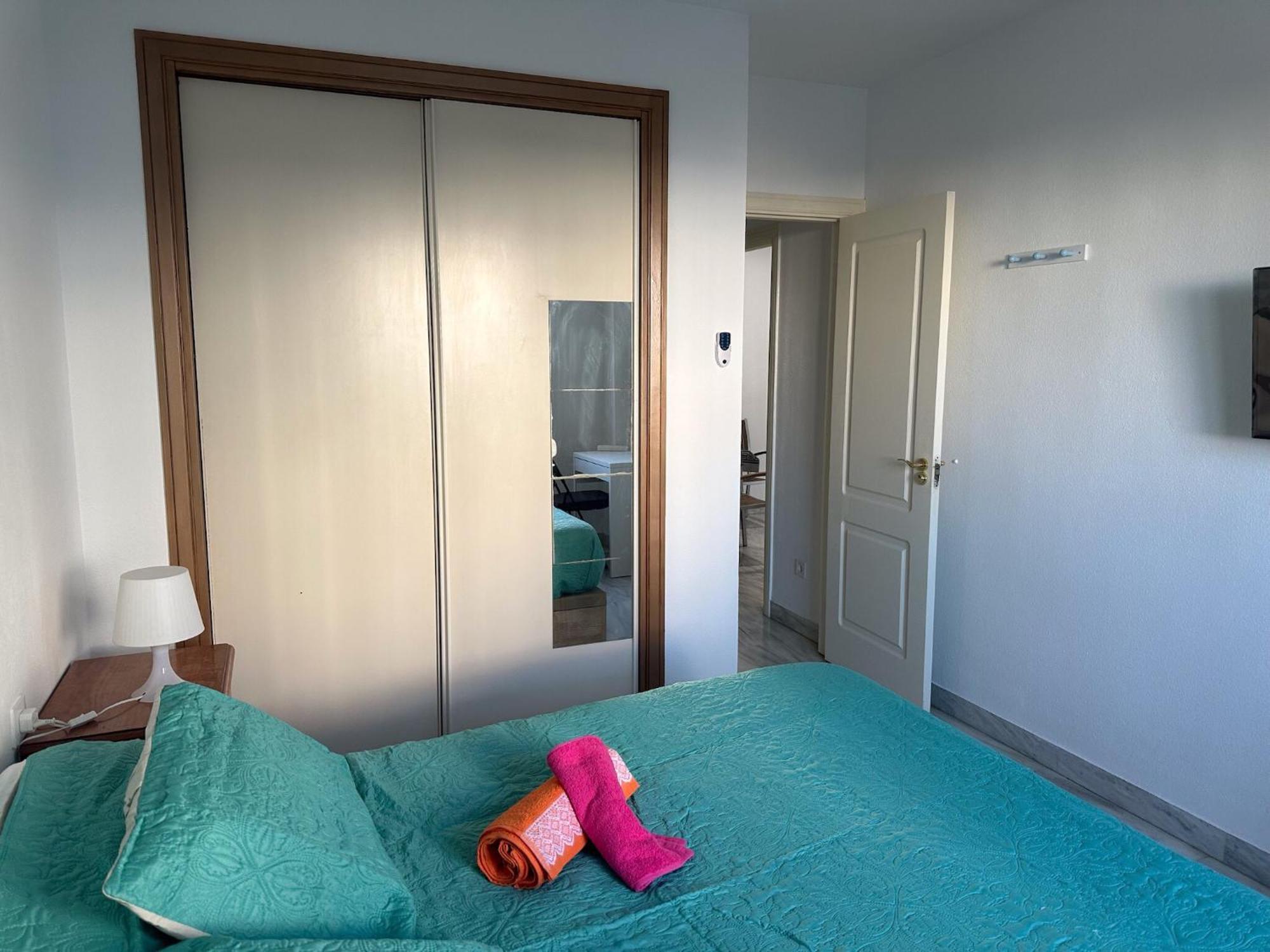 Torremolinos Habitaciones Privada En Apartamentos Compartidos Chambre photo